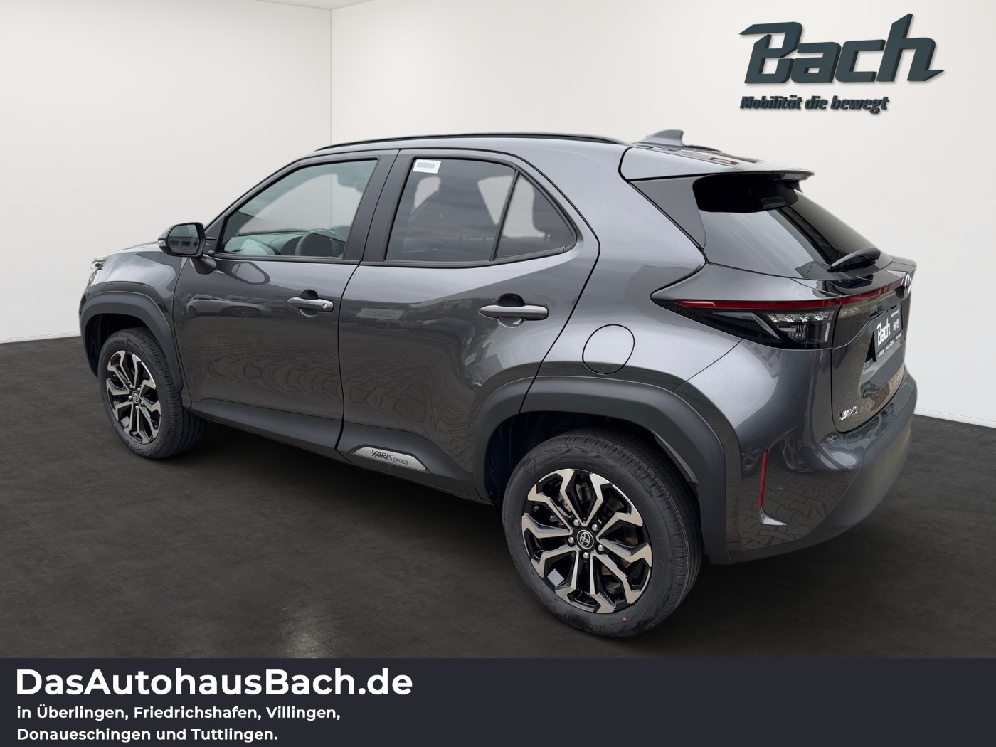 Foto 1 - Yaris Cross 1.5 Hybrid Teamplayer mit Winter-Pak, marlingrau